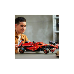 LEGO TECHNIC COCHE FERRARI SF-24 F1